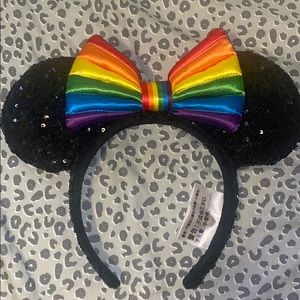 2019 DISNEY PRIDE EARS